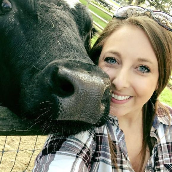 Meet your Posher, Amanda - Picture 12 of 12